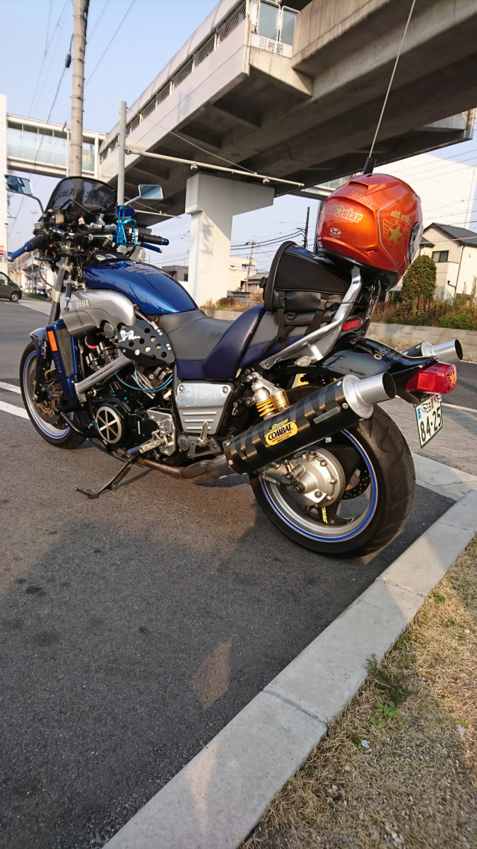 ちょい悪オヤジさんが投稿した愛車情報(VMAX)