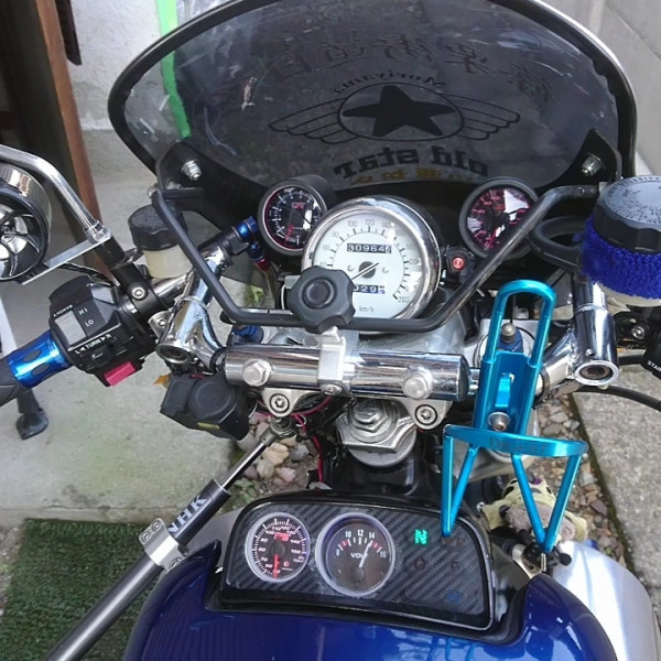 ちょい悪オヤジさんが投稿した愛車情報(VMAX)