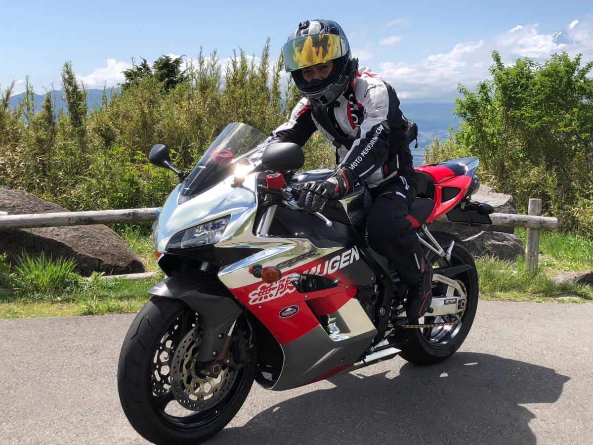 絶番品貴重レアCBR1000RR SC57 ZUMO取付マウント